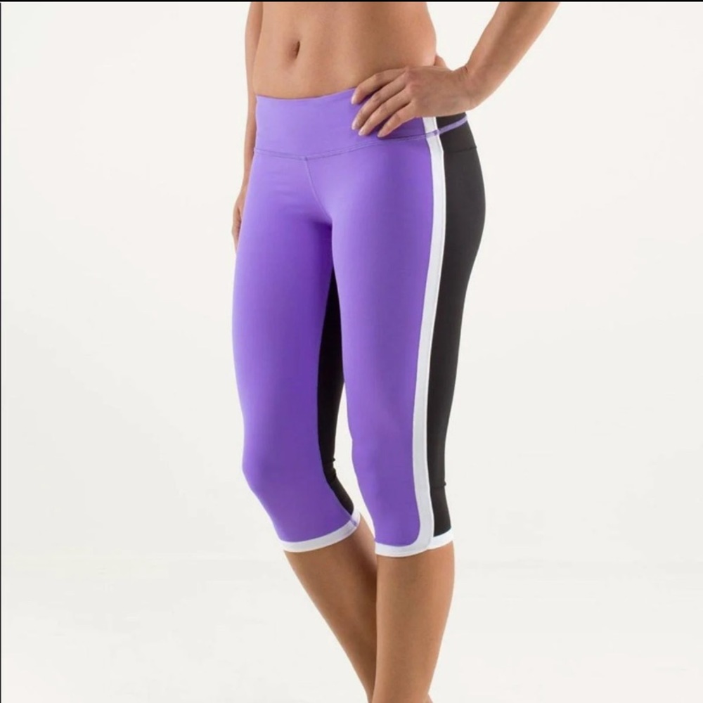 Lululemon athletica purple cropped leggings
